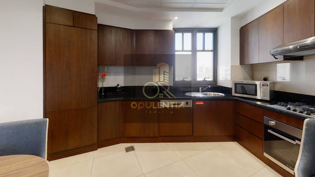 8 SUHA-One-Bedroom-Park-807-Kitchen. jpg