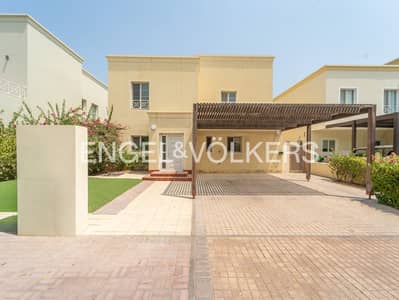 3 Bedroom Villa for Rent in The Lakes, Dubai - Spacious | Unfurnished | Established Community