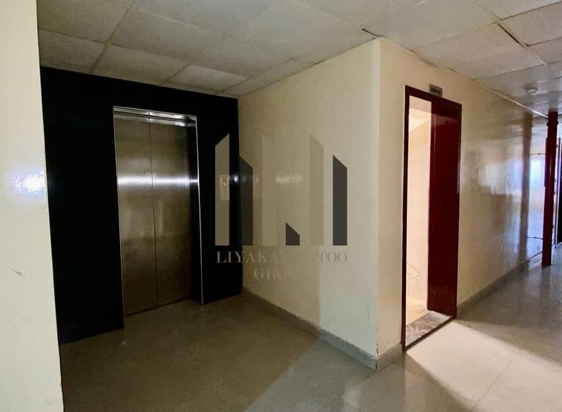 13 14. LIFT. jpg