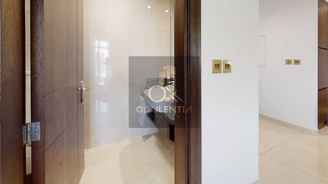 18 SUHA-One-Bedroom-Park-807-Bathroom(1). jpg