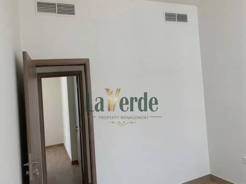 10 logoremover_1784723306236. jpeg