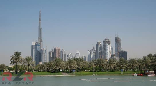 ارض سكنية  للبيع في الخليج التجاري، دبي - 1920px-Downtown_Burj_Dubai_and_Business_Bay,_seen_from_Safa_Park. jpg