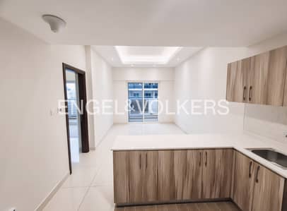 1 Bedroom Flat for Rent in Dubai Sports City, Dubai - Vacant | Pool View | Spacious Layout | Ready to Move In