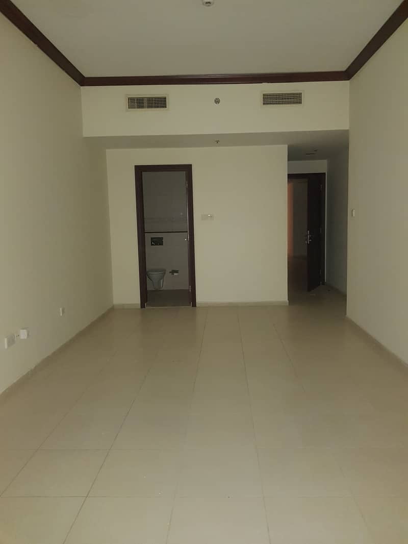 2 BHK AC FREE Both Master Room and Facilities