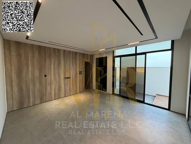 9 853536767-800x600. jpeg