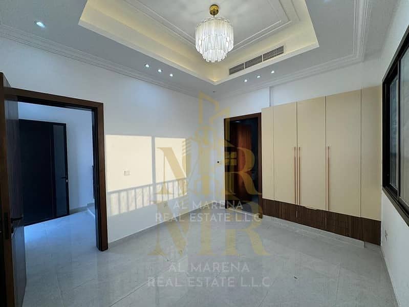 45 851103957-800x600. jpeg