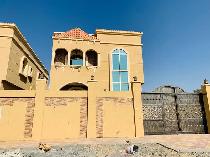 Villa for sale at a snapshot price directly from the owner with the possibility of bank financing