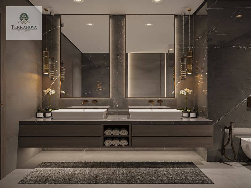 21 Bathroom. jpg