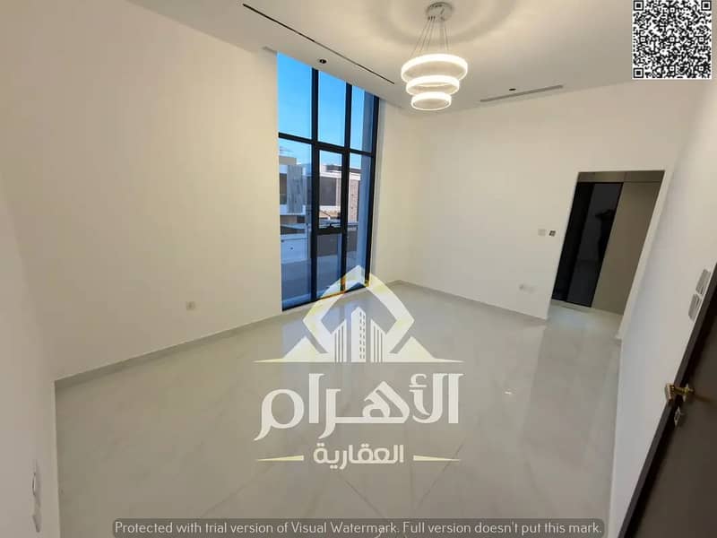 9 852074235-1066x800. webp
