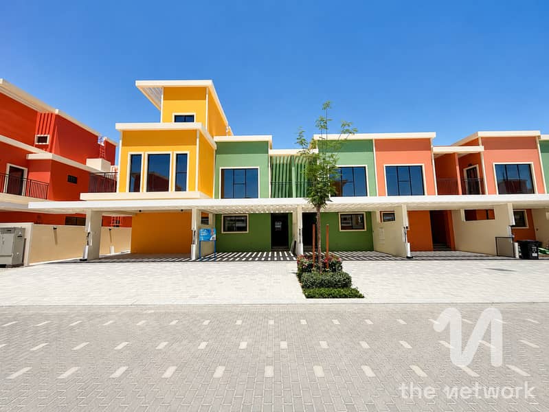 Single Row | Near Amenities | Easy to View Single Row | Near Amenities | Easy to View