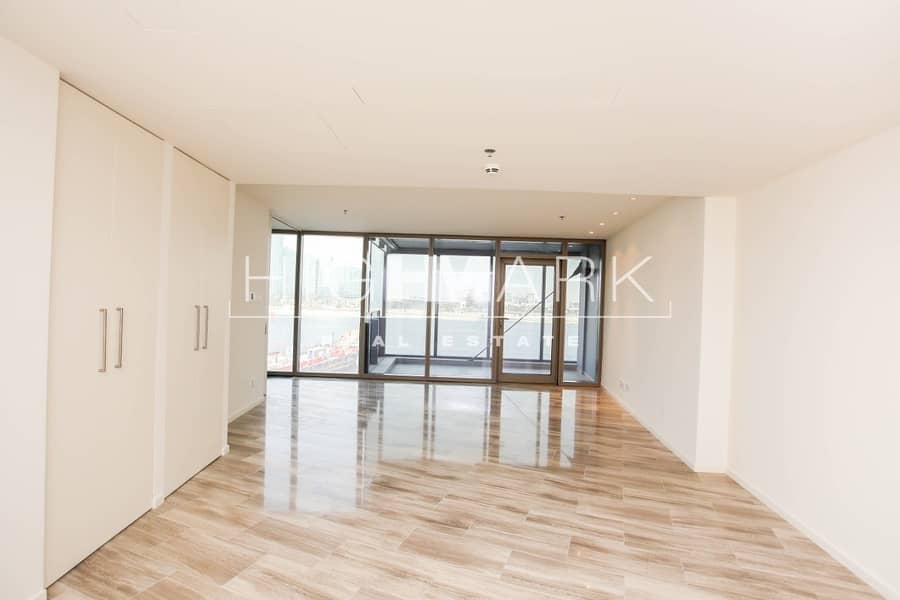 Amazing Creek View 1 Bedroom Apartment in D1 Tower