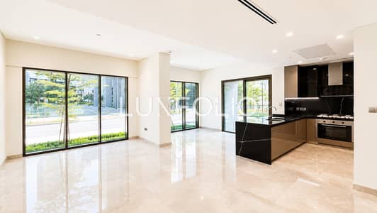 3 Bedroom Flat for Rent in Business Bay, Dubai - Duplex | Brand New | Vacant | Roof Top Pool