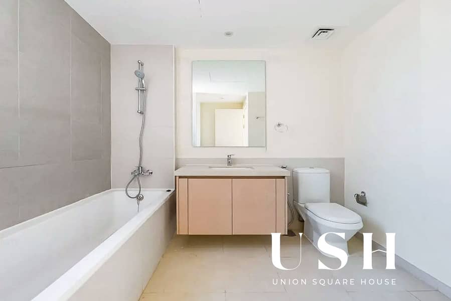 13 Photos (14). jpg