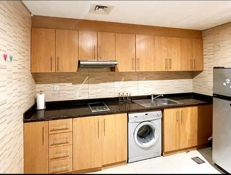 2 images image img