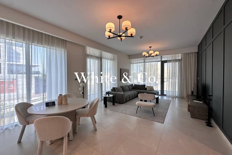 SKYLINE VIEW | LOW FLOOR | SPACIOUS UNIT SKYLINE VIEW | LOW FLOOR | SPACIOUS UNIT