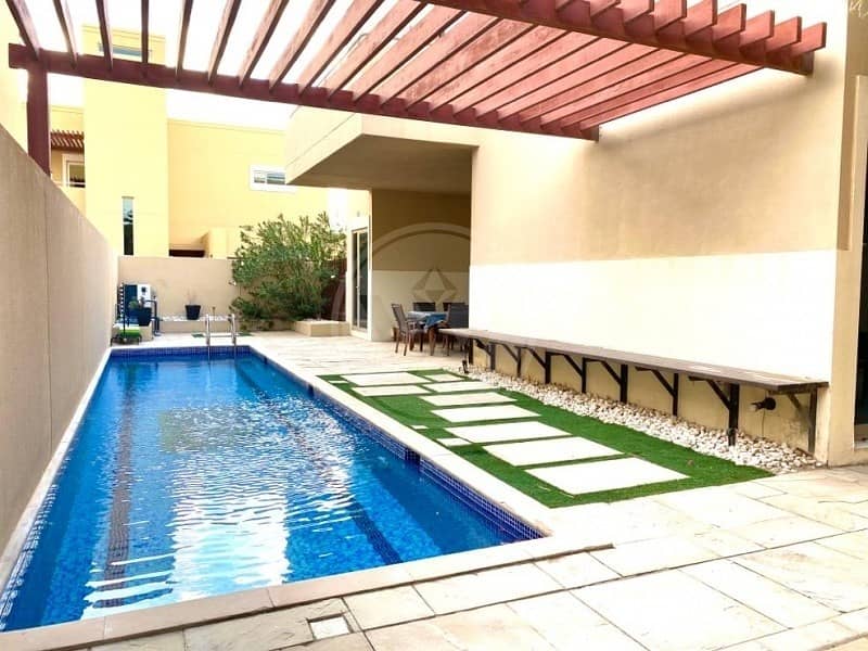 Exclusive! Genuine! Corner 4 bed (A) villa + pool