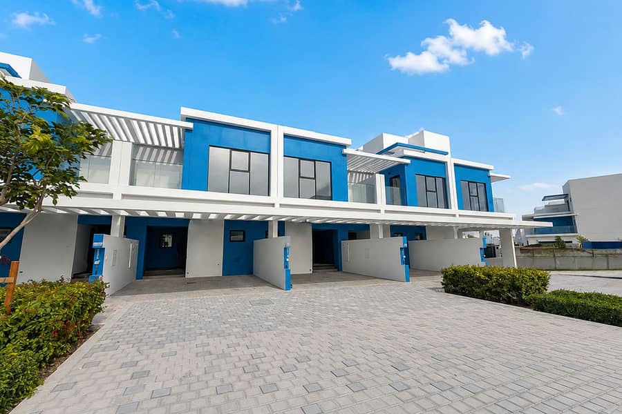 Back to Back | Near to Amenities | Big Layout Back to Back | Near to Amenities | Big Layout