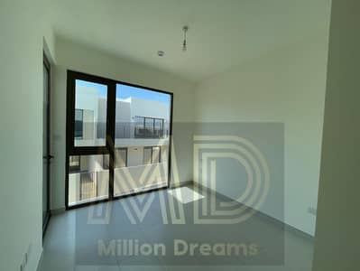 3 Bedroom Villa for Sale in Dubai South, Dubai - PHOTO-2026-07-22-18-31-37 2. jpg