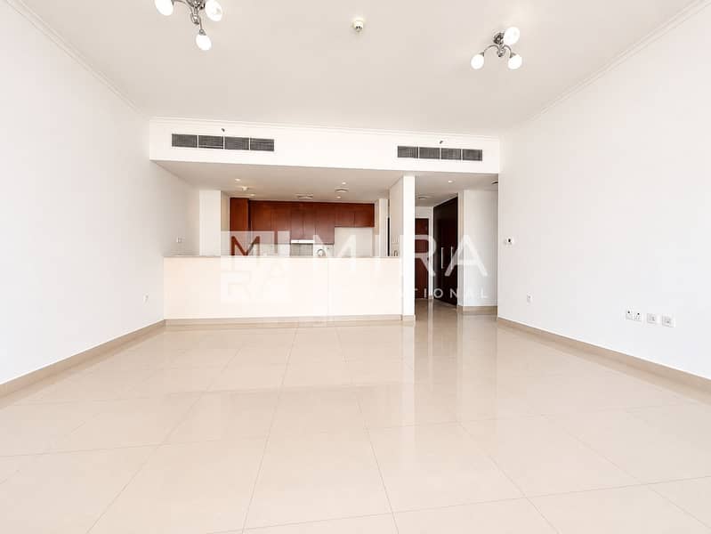 2 Hall+Kitchen