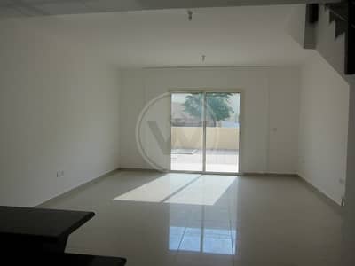 Single row villa | Extra room | Attractive price Single row villa | Extra room | Attractive price