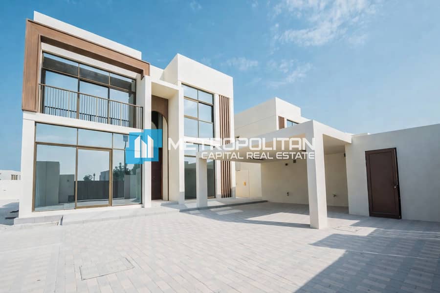 Corner Unit | Vacant 4BR w/ Maids | Private Garden Corner Unit | Vacant 4BR w/ Maids | Private Garden