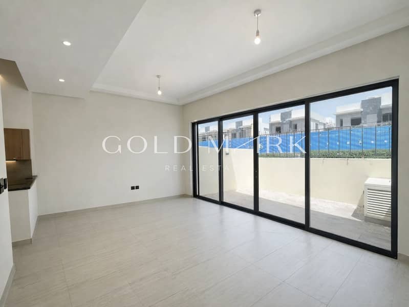 Casa adosada en DAMAC Lagoons,Portofino, 4 dormitorios, 140000 AED - 15755842 Casa adosada en DAMAC Lagoons,Portofino, 4 dormitorios, 140000 AED - 15755842