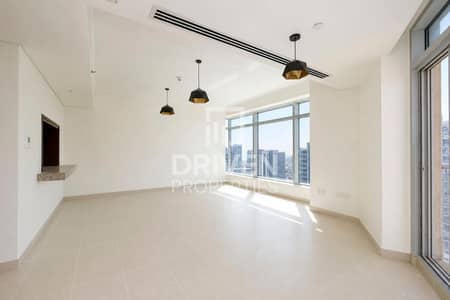 1 Bedroom Flat for Rent in Downtown Dubai, Dubai - Chiller Free and High Floor | Move in Now
