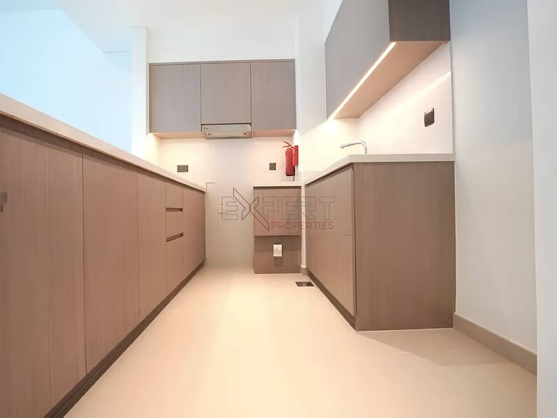 4 Image 4
