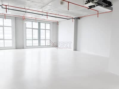 Office zum zur Miete in Business Bay, Dubai - Image 1
