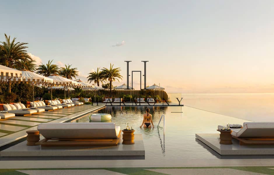 20 19_Mondrian_Infinity_Pool. jpg