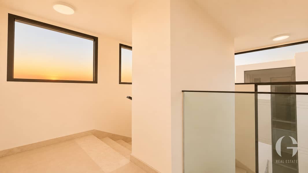 10 Image 10