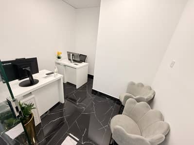 Office para en Alquiler en Bur Dubai, Dubai - 5adf6c43-d69f-408d-a0ef-56ee836ba06b. jpg Office para en Alquiler en Bur Dubai, Dubai - 5adf6c43-d69f-408d-a0ef-56ee836ba06b. jpg