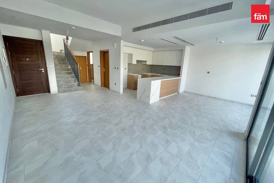 Park View | Well Maintained | Good Deal Park View | Well Maintained | Good Deal
