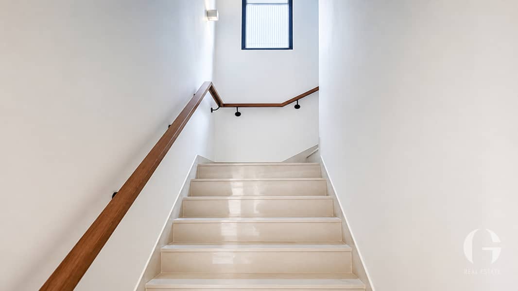 9 Image 9