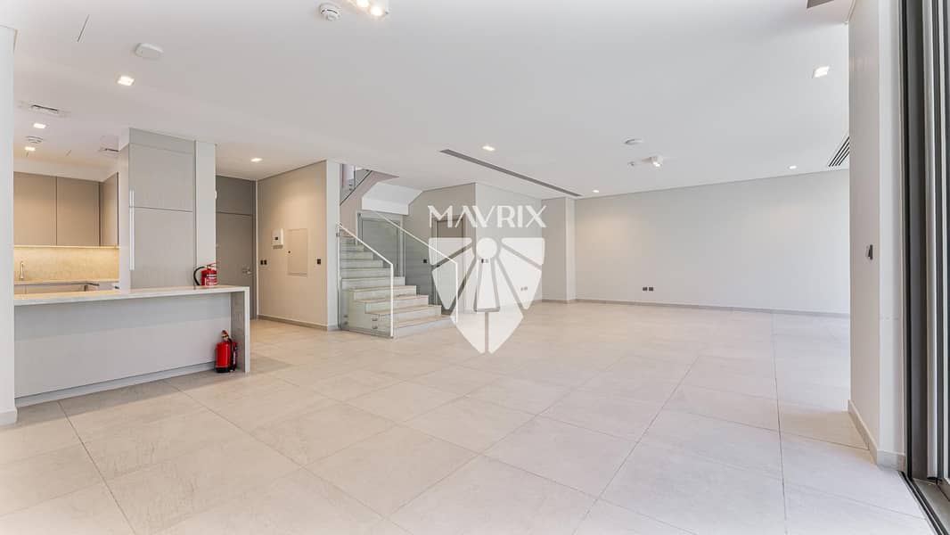 9 Image 9