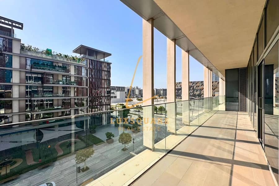 Bright 3 Bed+M | Arena and Garden Views | Vacant Bright 3 Bed+M | Arena and Garden Views | Vacant