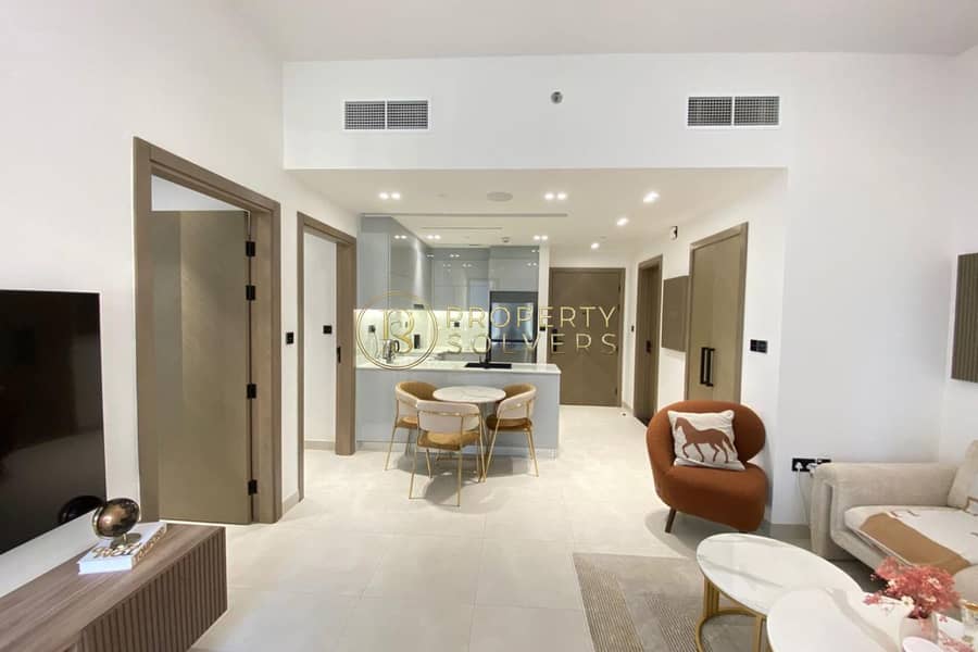 Canal & Burj Views | Luxury Furniture | Jacuzzi Canal & Burj Views | Luxury Furniture | Jacuzzi