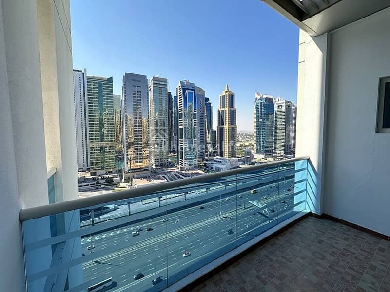 Large 1 bed | Next to metro | Free maintenance Large 1 bed | Next to metro | Free maintenance