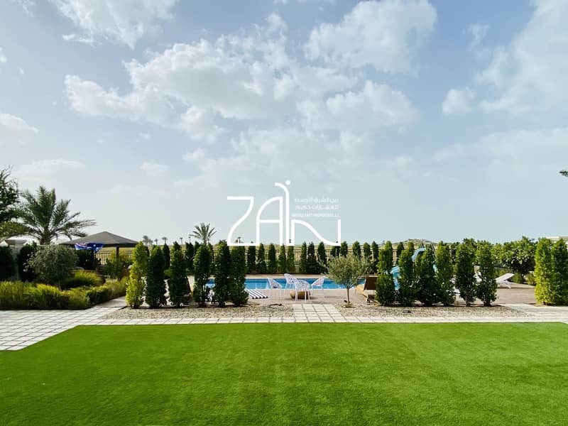 Corner Executive 5 BR Villa Large Plot with Pool Corner Executive 5 BR Villa Large Plot with Pool