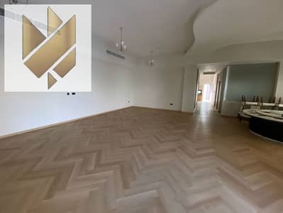 فیلا 5 غرف نوم للايجار في حوشي، الشارقة - IMG-20251203-WA0063. jpg