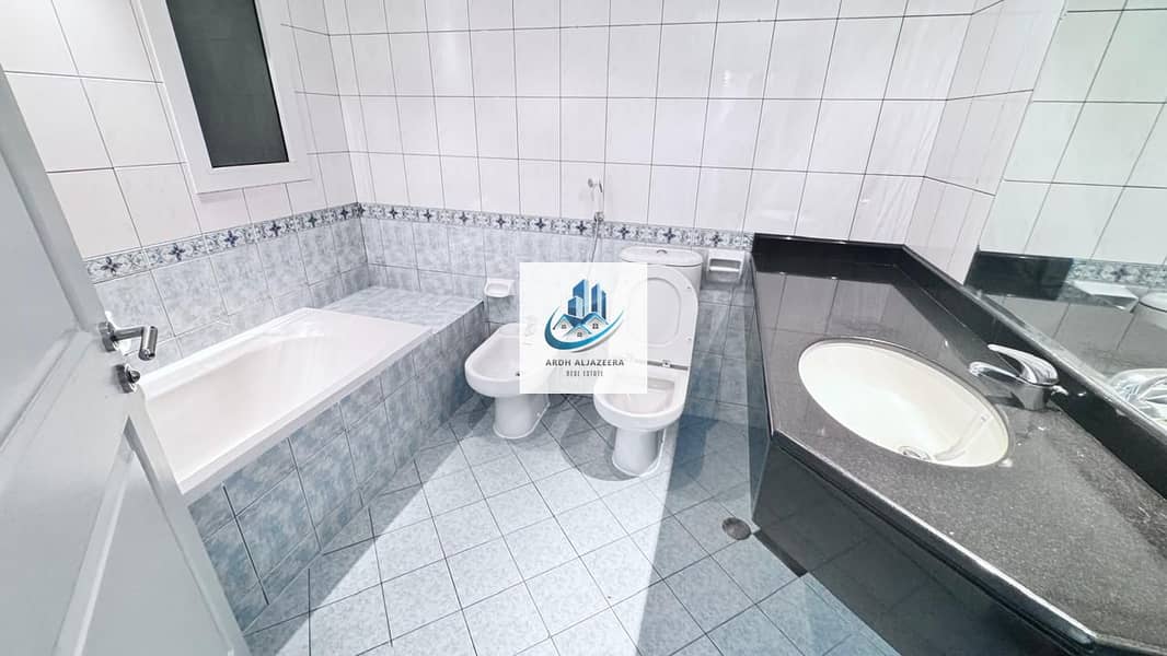 22 183503. jpg