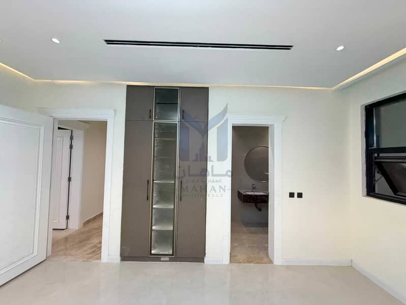 11 1001188989. jpg