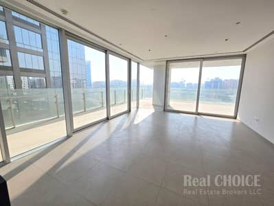 2 Bedroom Apartment for Rent in Bur Dubai, Dubai - Covered Parking | Spacious | Premium Amenities