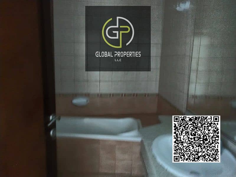 16 1000568915. png
