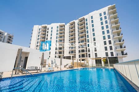 1 Bedroom Apartment for Sale in Yas Island, Abu Dhabi - Fully Furnished | 1BR+Balcony | Close to Amenities