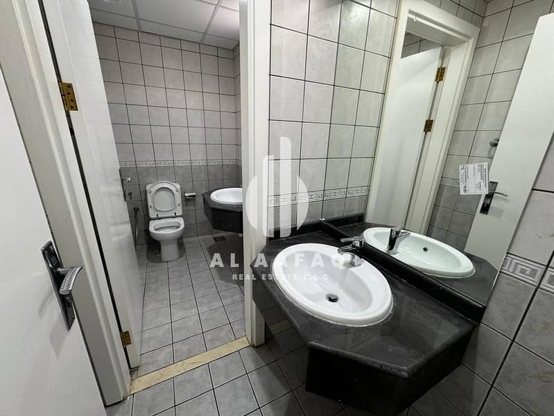 8 32a18233-851f-47cf-b191-10748dd6c6cb. jpg