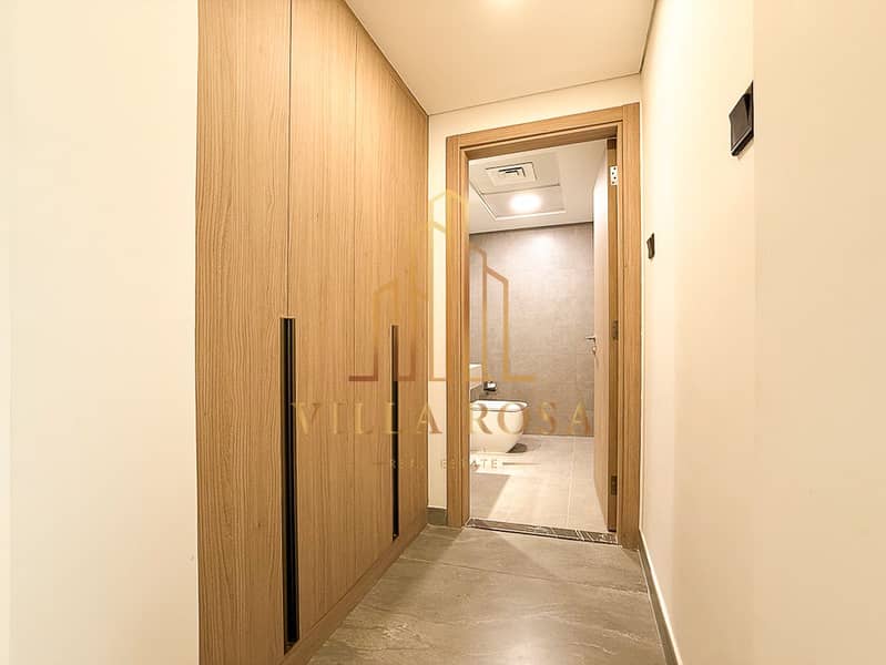 18 Tower A Unit 203_15. jpg