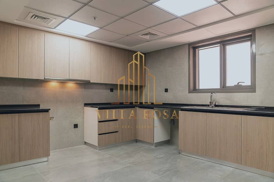18 Tower B Unit 301_73. jpg