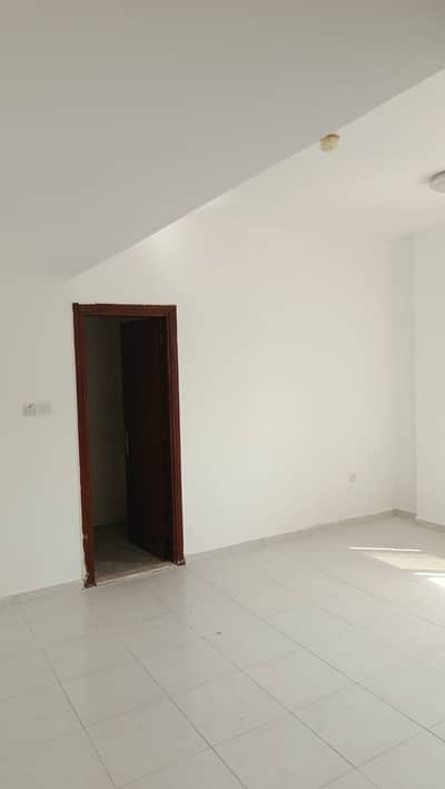 3 Camere Appartamento in Affitto a Al Qasimia, Sharjah - WhatsApp Image 2026-07-25 at 2.07. 30 PM (1). jpeg 3 Camere Appartamento in Affitto a Al Qasimia, Sharjah - WhatsApp Image 2026-07-25 at 2.07. 30 PM (1). jpeg