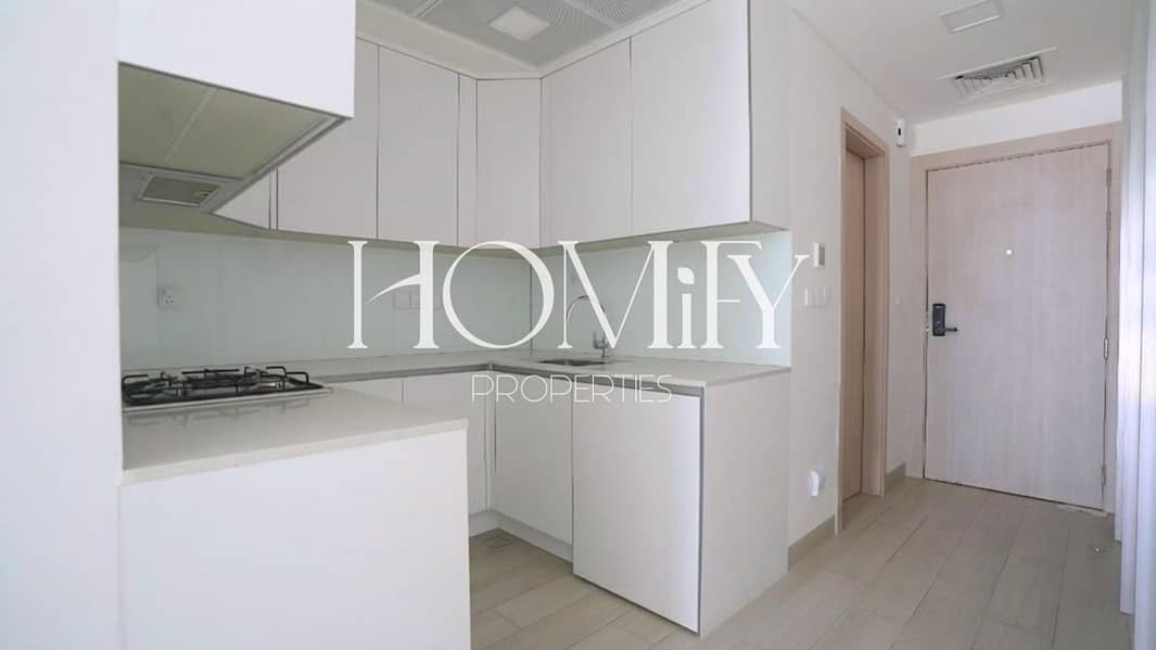 4 d659c4c6-4b2c-4f2e-b94a-c864e380d6c9. jpg